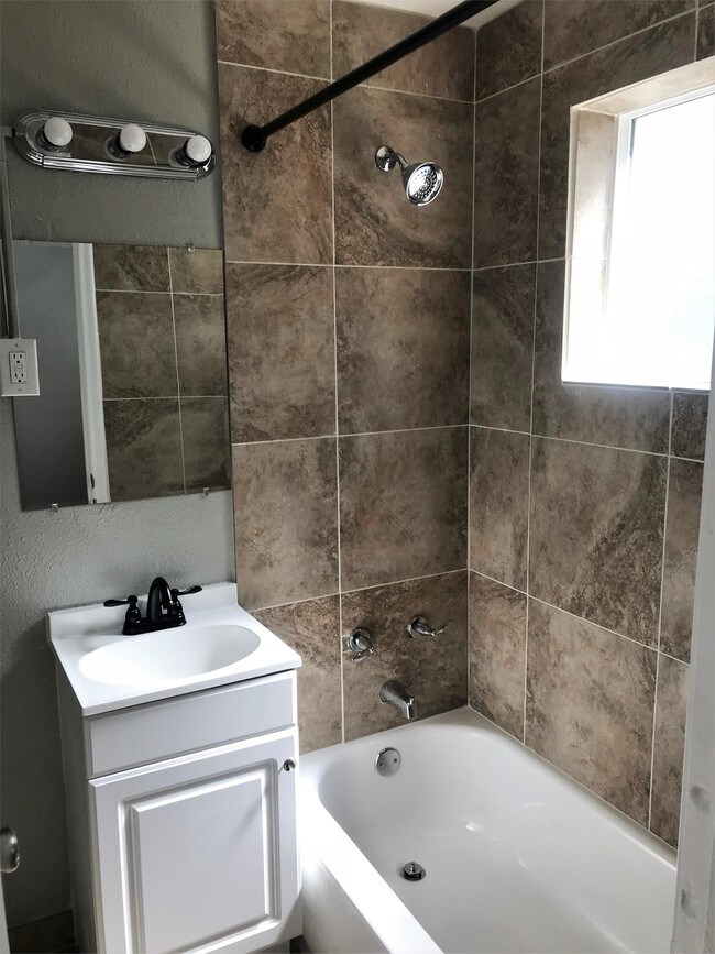 Foto del edificio - 725 25th St