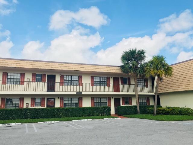 Primary Photo - 4660 Oak Terrace Dr