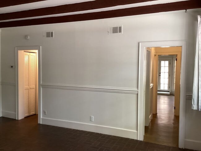 Foto del edificio - 431 Barnard St