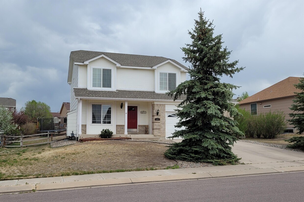 Foto principal - 156 Misty Creek Dr