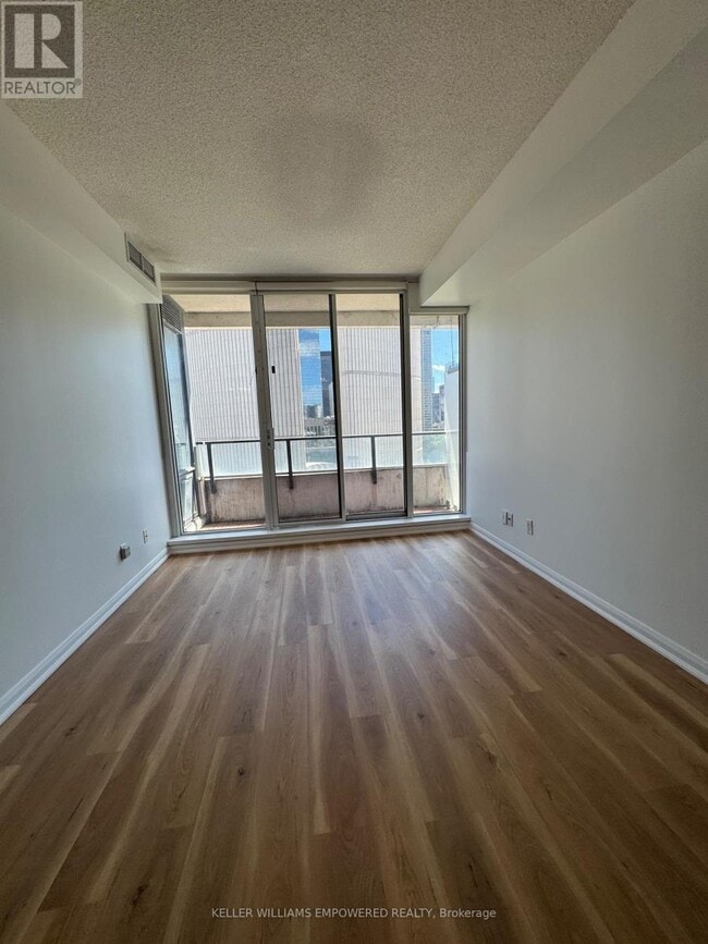 Building Photo - 111 Elizabeth St