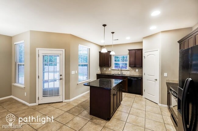Foto del edificio - 4 br, 2.5 bath House - 123 Appleford Road ...