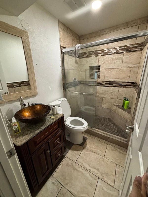 Foto del edificio - 4025 E St Charles Ave
