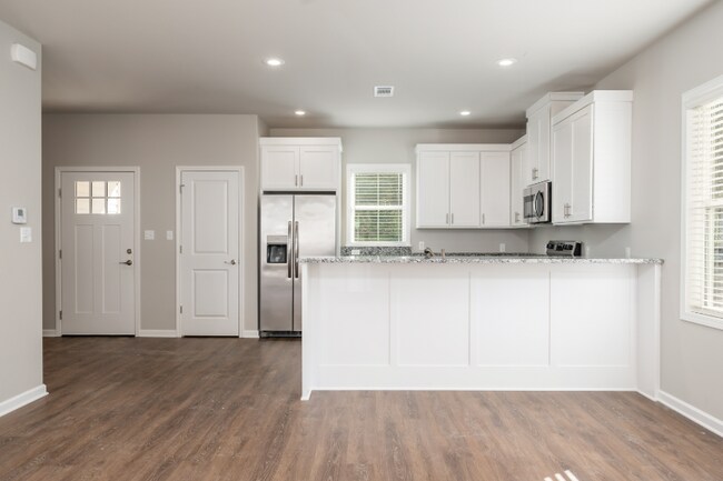 Building Photo - 105 Pocola Dr