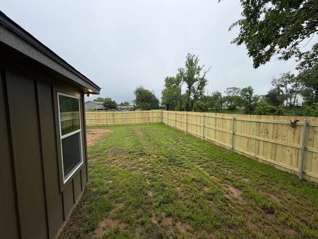 Foto del edificio - 132 Laura Anne Loop