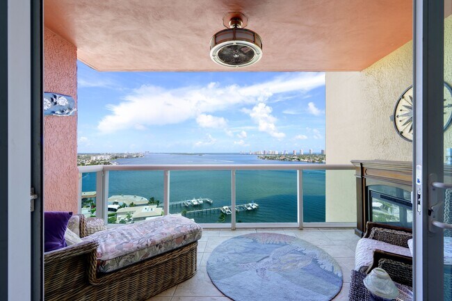 Foto del edificio - 2650 Lake Shore Dr