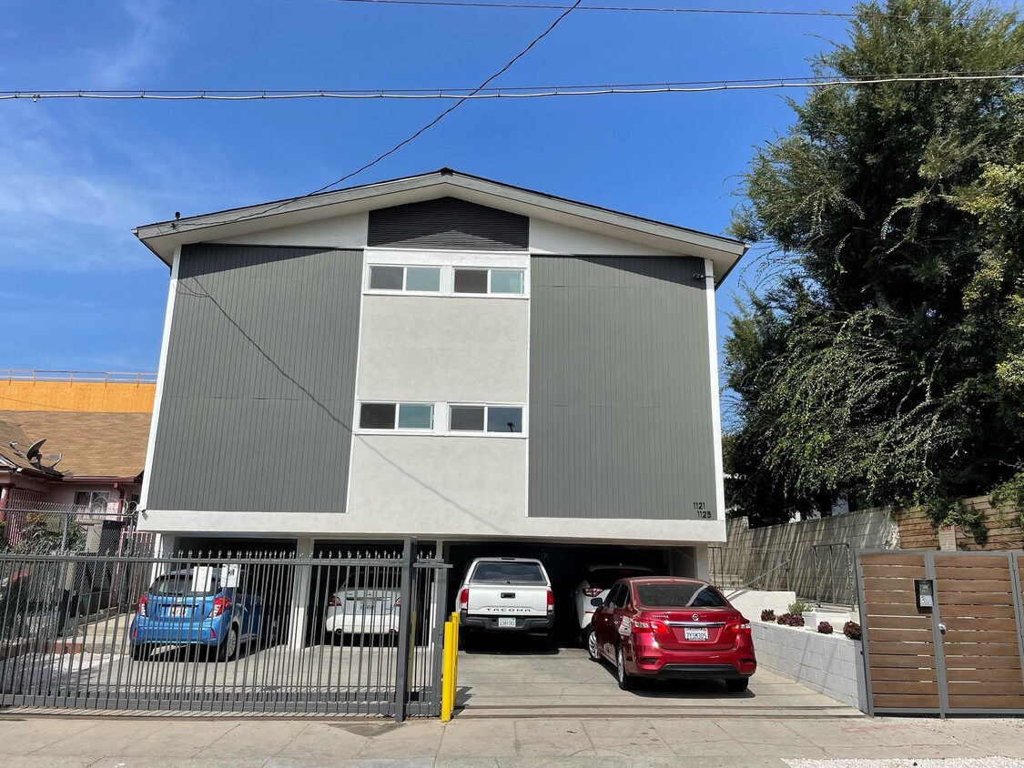 Foto del edificio - Lyman Place Apartments