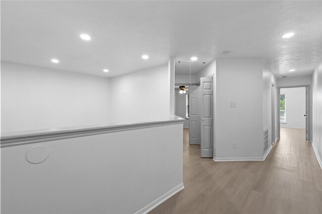 Foto del edificio - 10302 Buffum St
