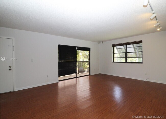 Building Photo - 7975 SW 86th St