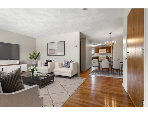 Building Photo - 23 Sagamore Way