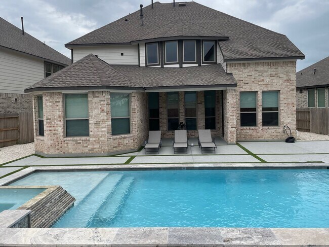 Foto del edificio - 15623 Roscobie Park Dr
