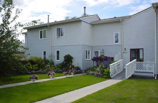 Photo principale - Sarcee Meadows Housing Co-Op