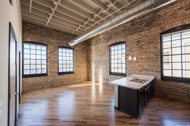 Foto del edificio - CWC  Community Within the Corridor