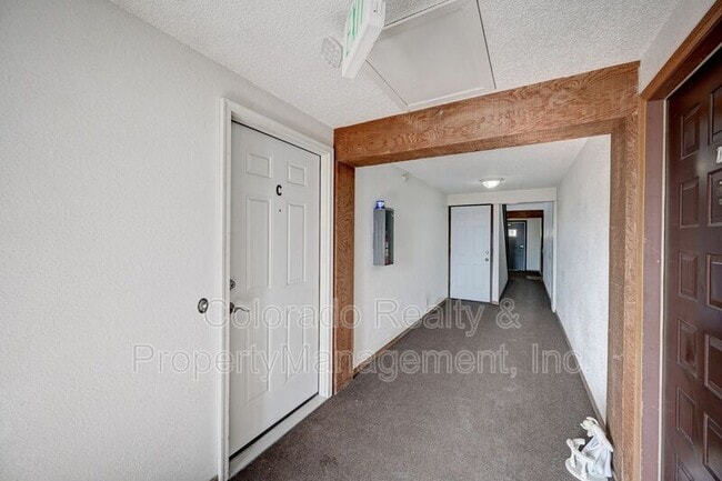 Building Photo - 7309 Bradburn Blvd