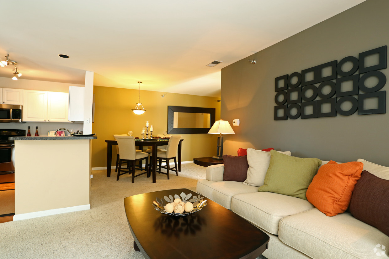 Camden at Bloomingdale Rentals - Bloomingdale, IL | Apartments.com