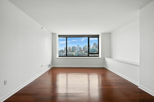 Foto del edificio - 250 King St