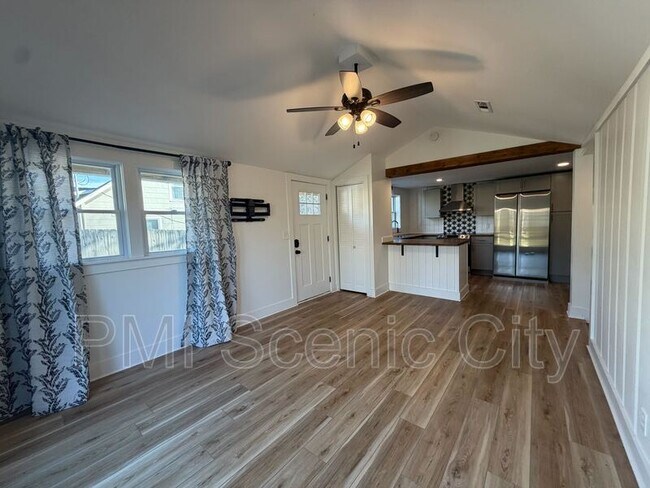 Foto del edificio - 607 Franklin St