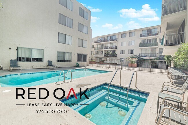 Foto del edificio - Spacious Three Bedroom with Fireplace, Sta...