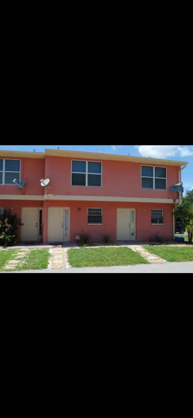 Building Photo - 13437 Heald Ln