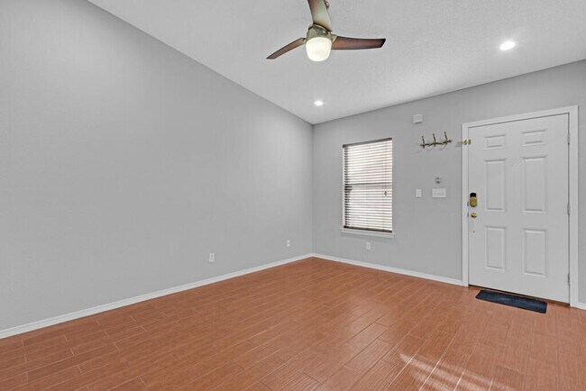 Foto del edificio - 440 Goldshire Pl