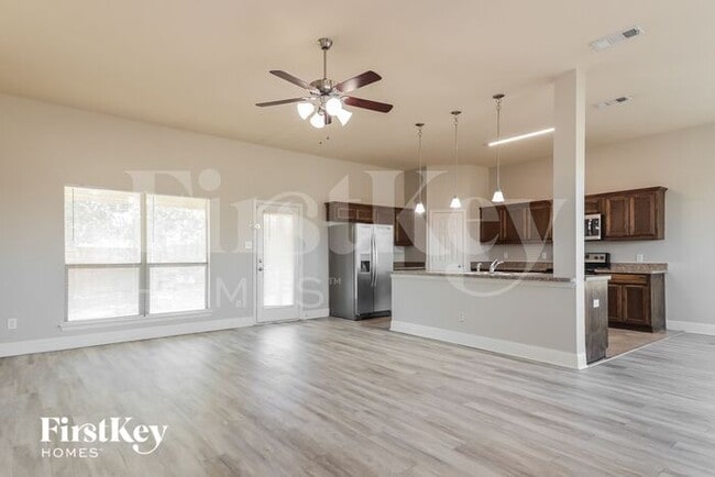 Building Photo - 15642 Gatsby Ln