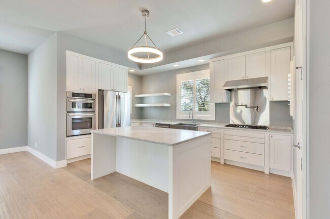 Foto del edificio - Luxury Living in Zilker Neighborhood!