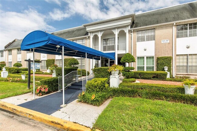 Foto del edificio - 2700 Bellefontaine St