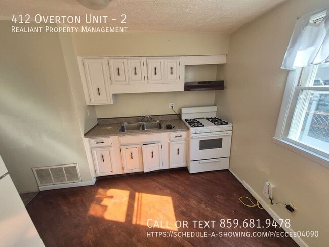 Building Photo - 412 Overton St
