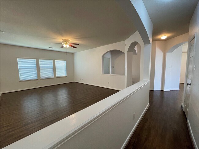 Foto del edificio - 2210 Tremont Trail Ln