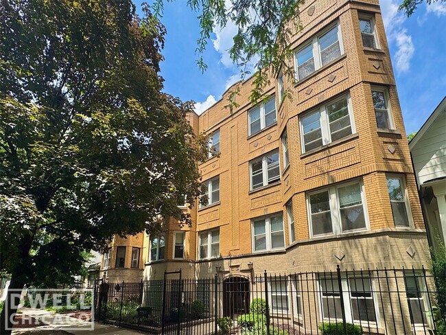 Foto del edificio - 3426 W Parker Ave