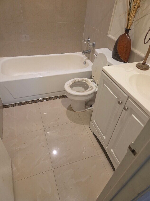 Foto del edificio - 1701 Windsong Ln
