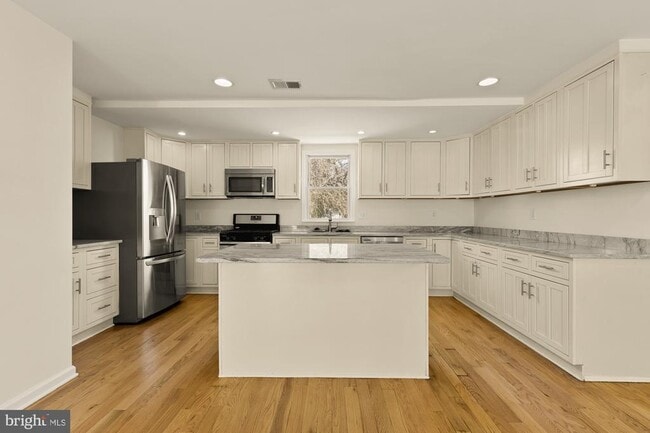 Foto del edificio - 4606 40th St