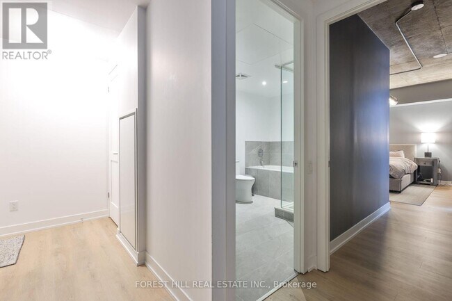 Photo du bâtiment - 95 Bathurst St