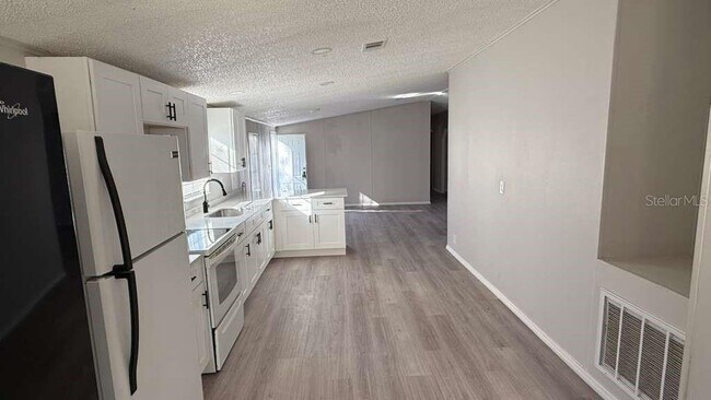 Foto del edificio - 4511 Deer Run Rd