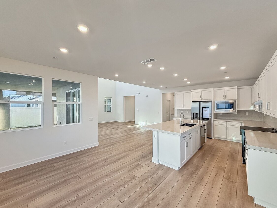 Foto principal - Beautiful 4B/4BA Newly Built Home in Ocean...