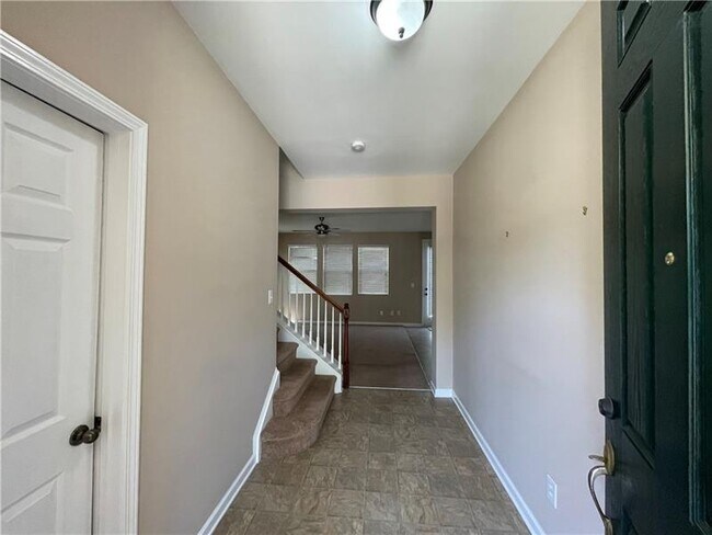 Building Photo - 3998 Cutler Donahoe Way