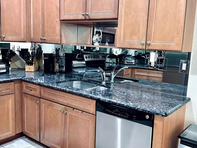 Building Photo - 16169 Poppyseed Circle 606, Delray Beach, ...