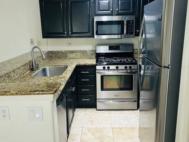 Cocina - 3215 Costa Alta Dr