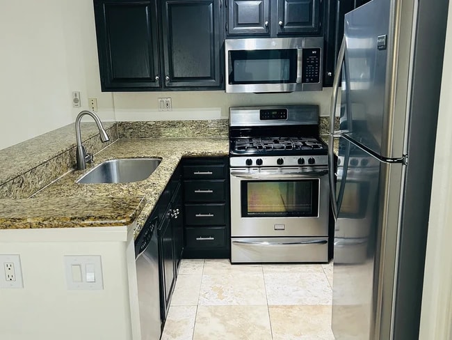 Kitchen - 3215 Costa Alta Dr