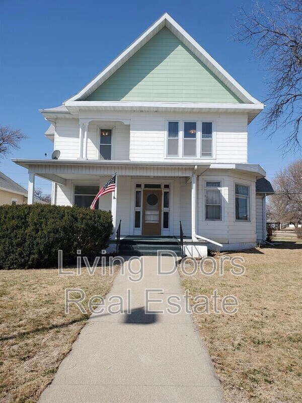 705 6th Ave Unit 3, Fairmont, NE 68354 Condo for Rent in Fairmont