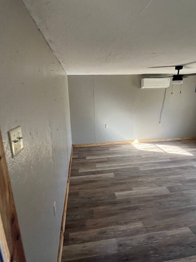 Building Photo - 2138 Richardson Rd