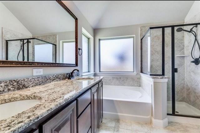 Building Photo - 609 W N Creek Dr