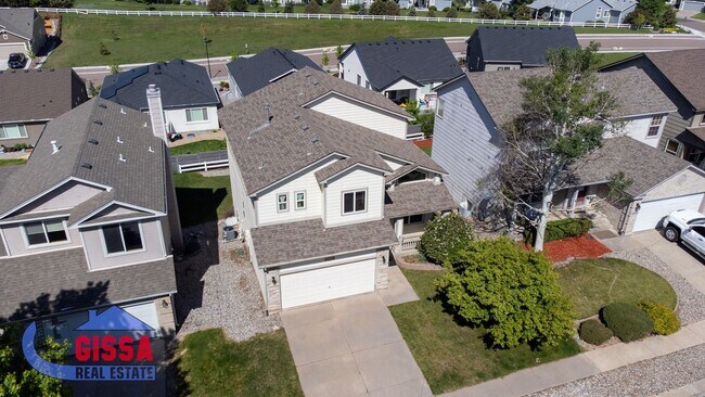 Building Photo - Beautiful home with views of Pikes Peak!