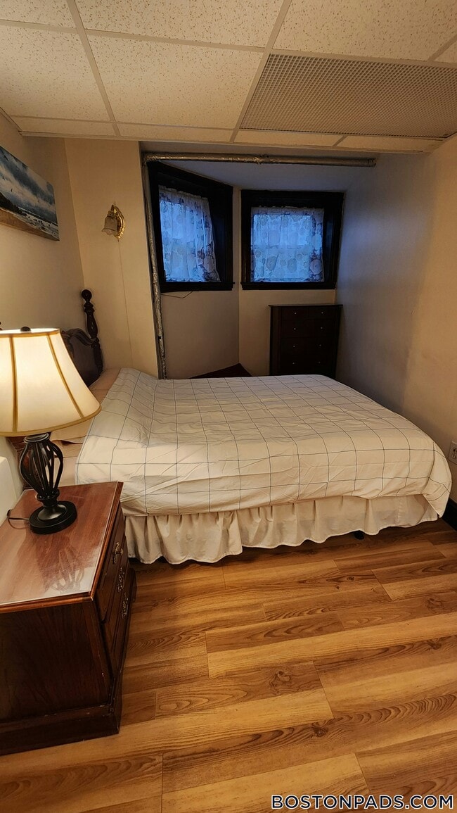 Foto del edificio - 72 Bay State Rd