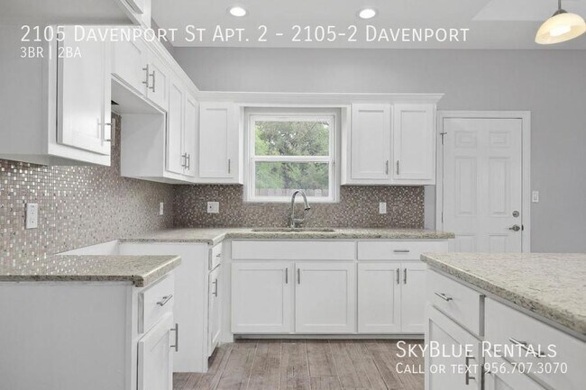 Foto del edificio - 2105 Davenport St