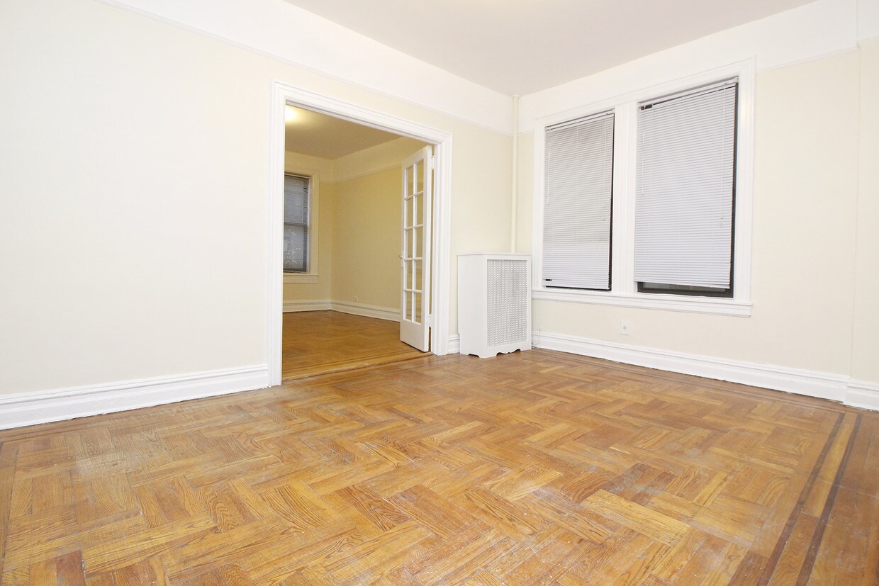 Primary Photo - 24-14 27th St