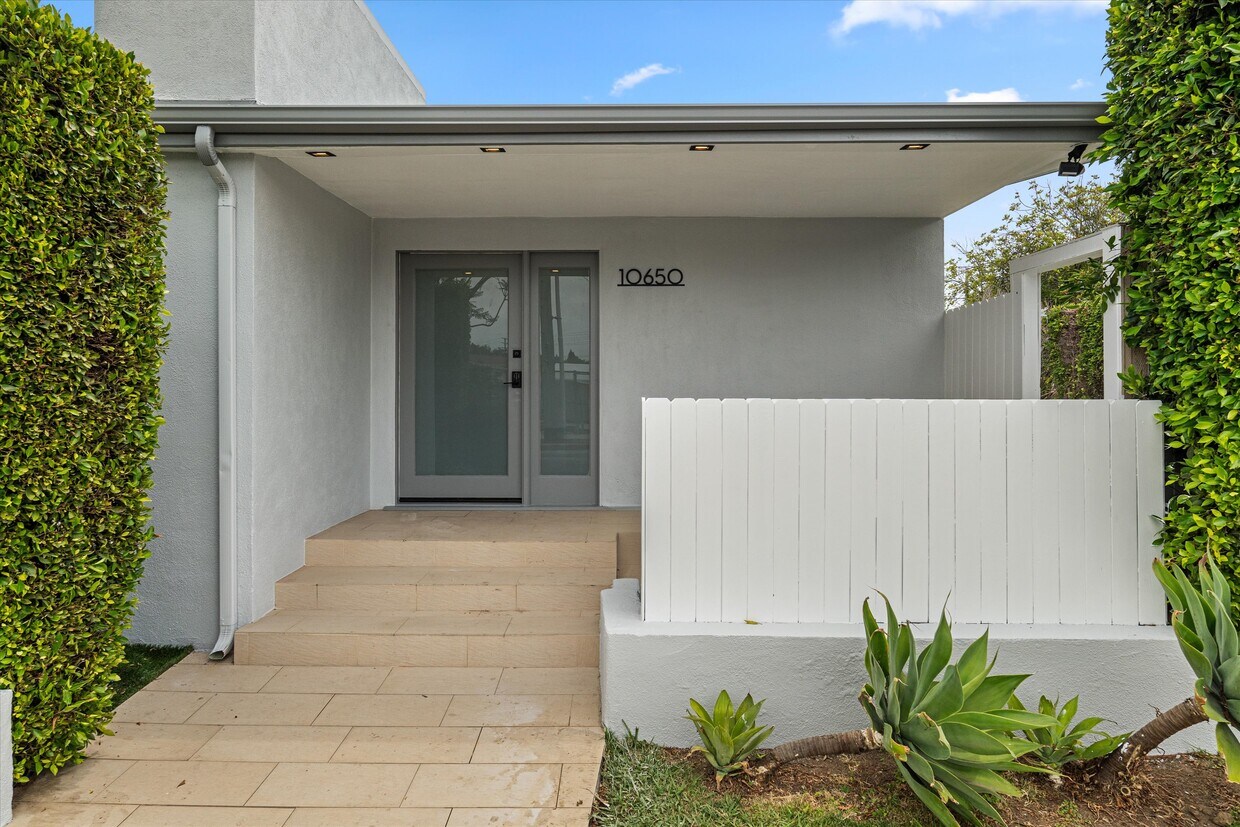 Foto principal - 10650 Putney Rd