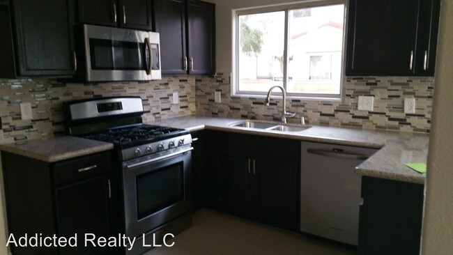 Building Photo - 3229 Dragon Fly St