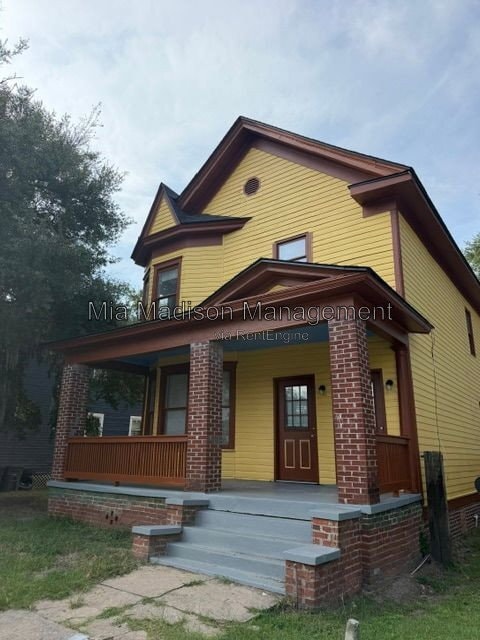 Building Photo - 513 W 35th St