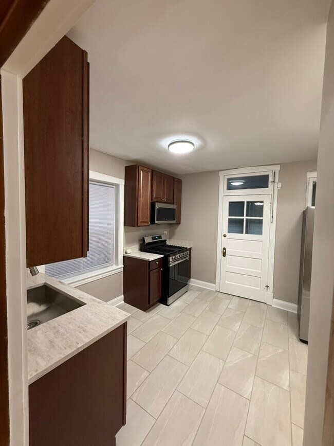 Foto del edificio - 5545 N Luna Ave